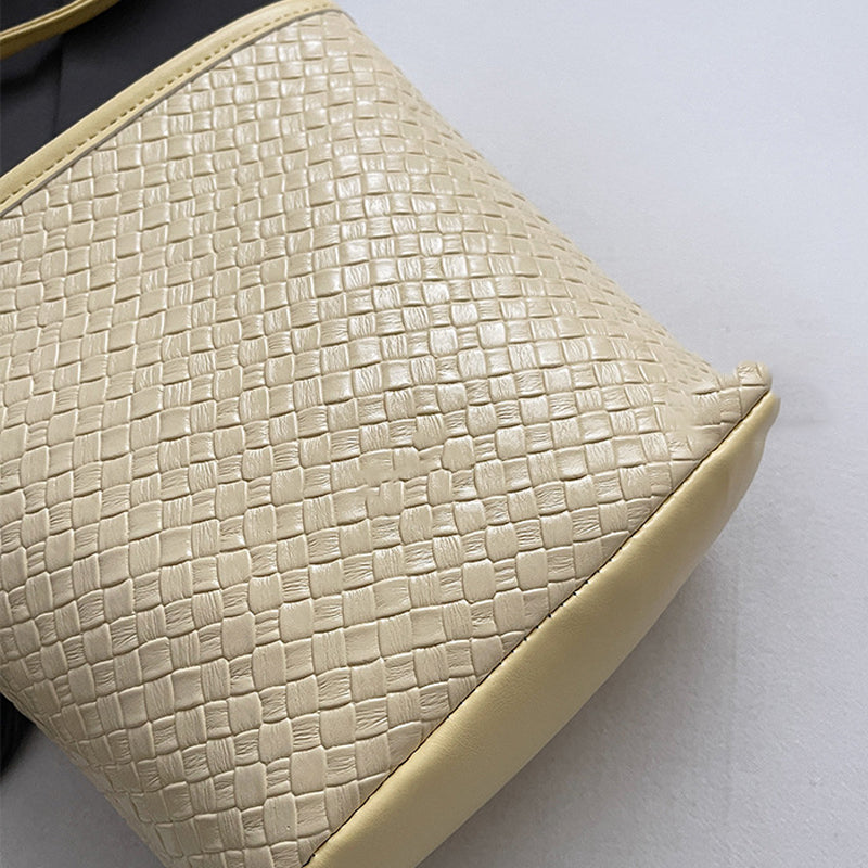 All-match Woven Bag